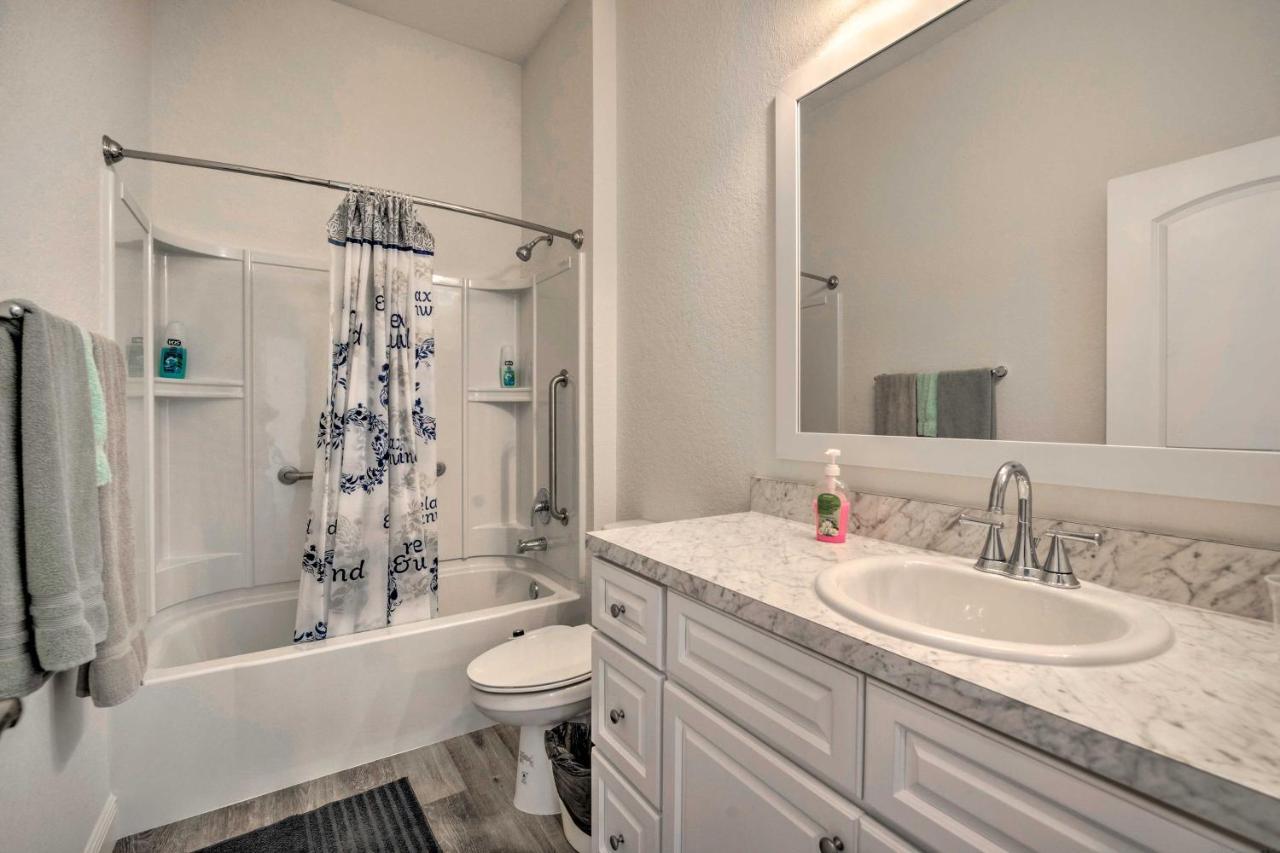 Sleek Tavares Condo 3 Miles To Downtown المظهر الخارجي الصورة